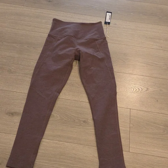 NWT Interval Leggings - Picture 1 of 2